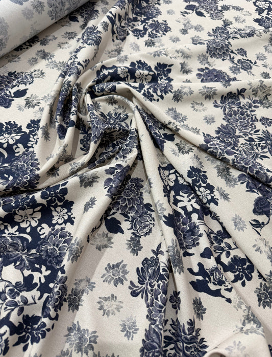 Viscose Estampada Floral  - R$ 59,90/metro exclusiva