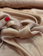 Viscose acetinada encorpada Champanhe Rosê