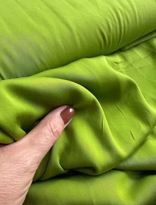 Viscose acetinada Verde Aspargo  - R$ 49,90