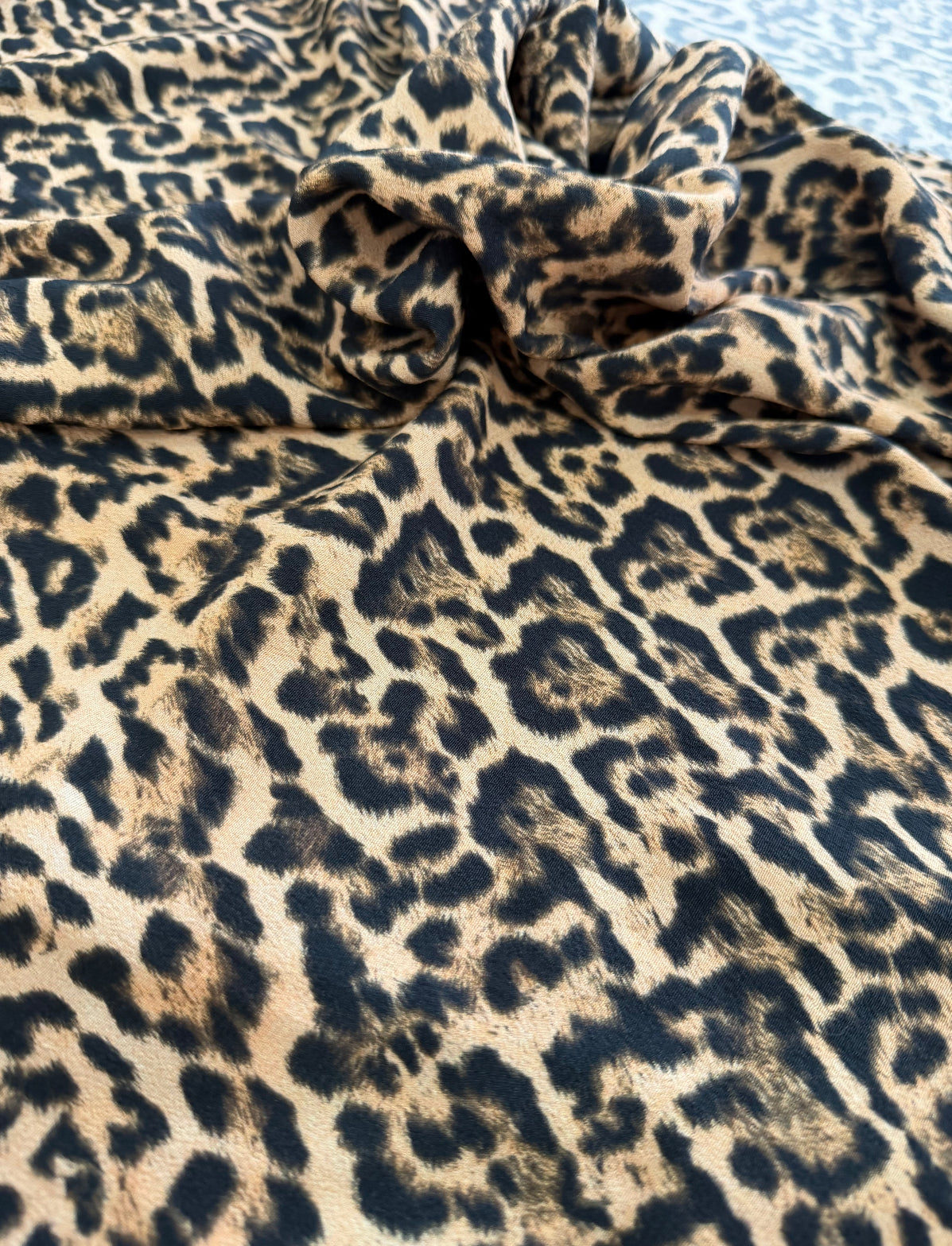 Crepe de viscose Estampado animal print escuro