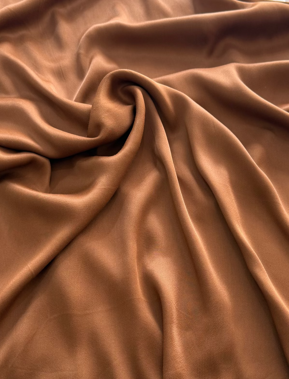 Viscose acetinada encorpada Marrom