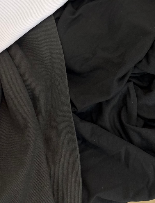 Ribana Preto - R$ 49,90/metro  atenção produto vendido de 20 em 20cm