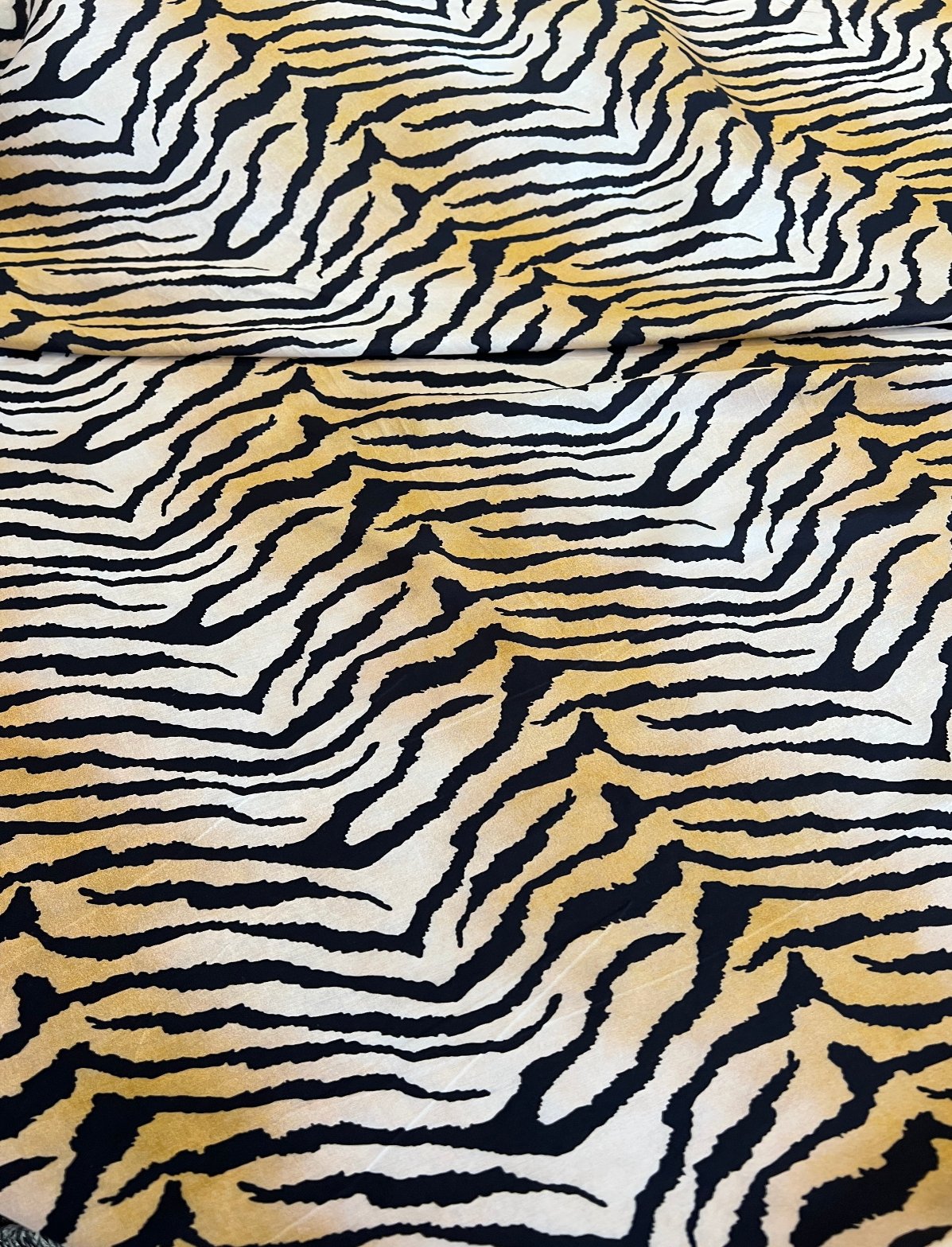 Viscose com seda Estampada Animal Print - R$ 89,99metro.