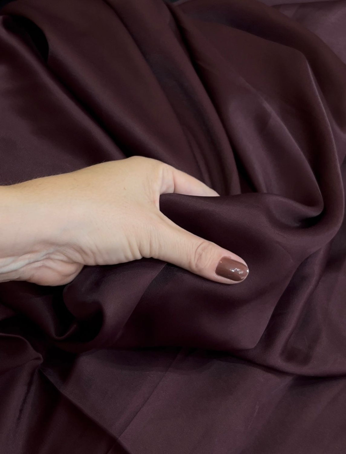 Viscose acetinada Malbec - R$ 49,90/metro