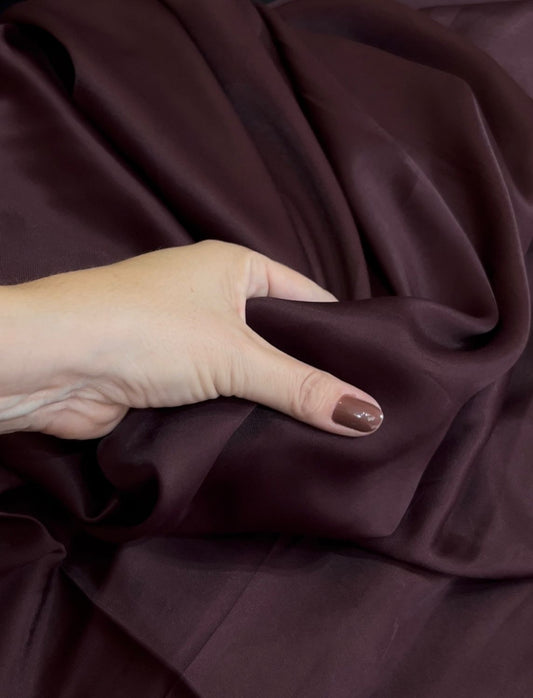 Viscose acetinada Malbec - R$ 49,90/metro