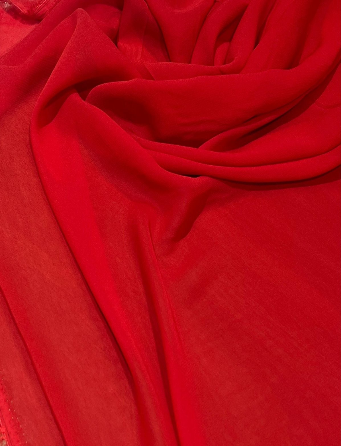 Crepe de viscose Vermelho - R$ 49,90/metro.