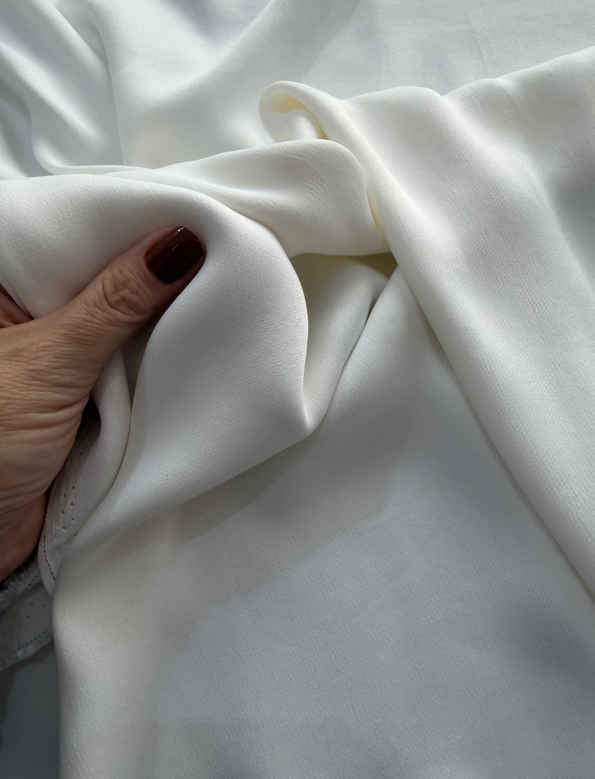 Viscose acetinada encorpada Off