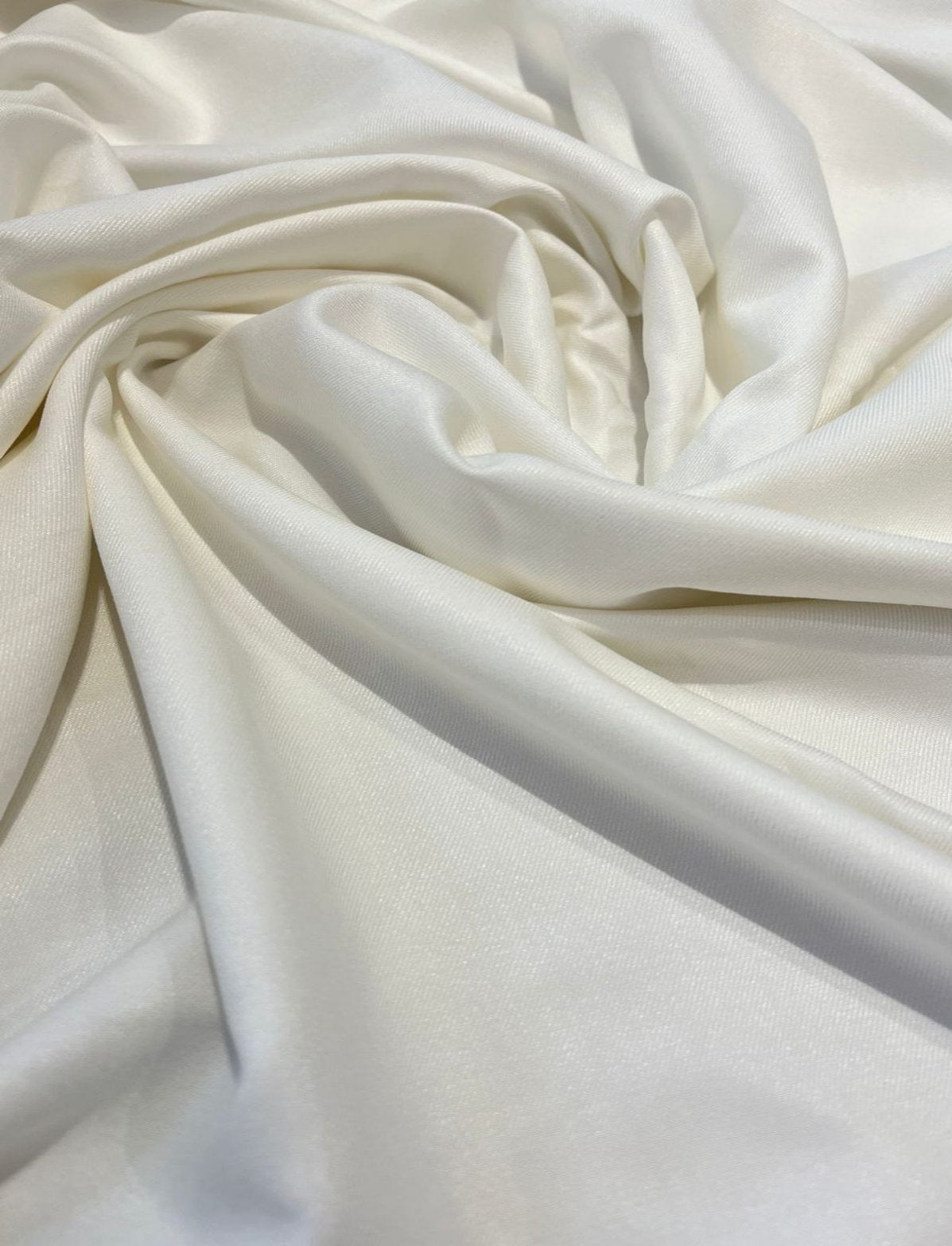 Viscose Cridélia Off White - R$ 49,90/metro