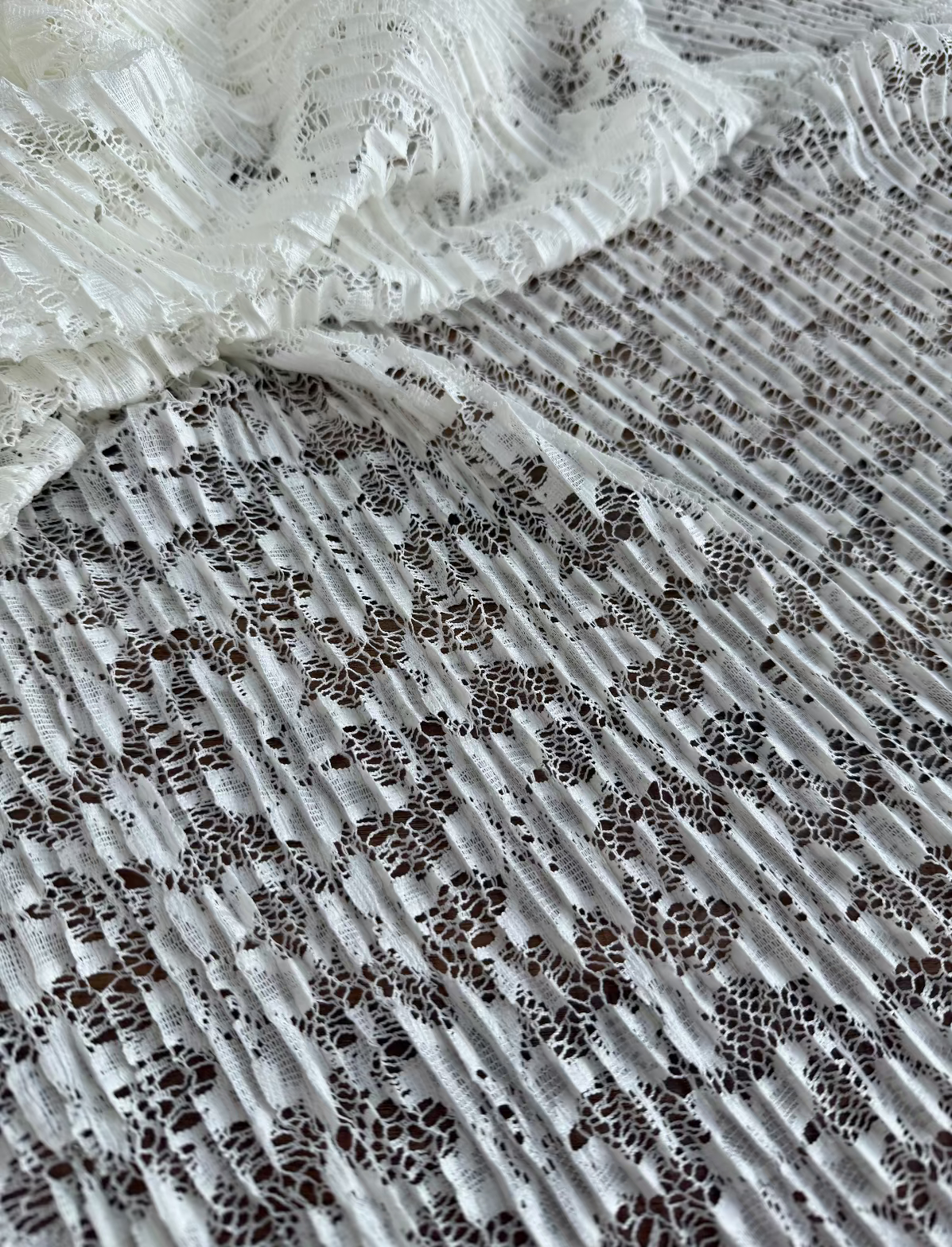 Renda Plissada Off - R$ 39,90/ metro