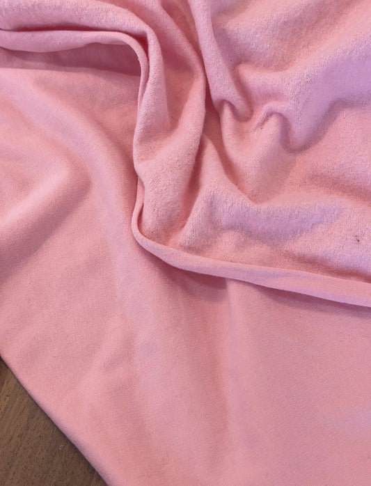 Moletom Rosa peluciado - R$ 69,90/metro (por 49,90)