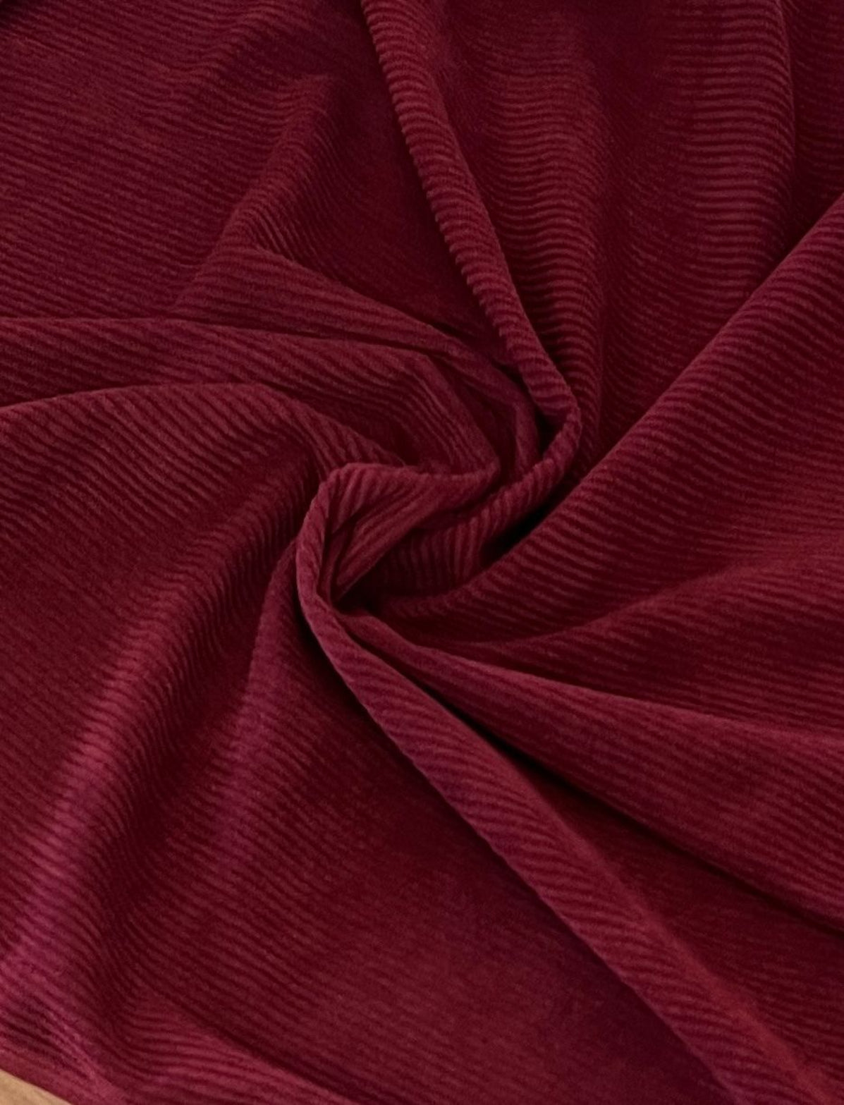 Veludo Cotelê Framboesa - R$ 49,90/metro